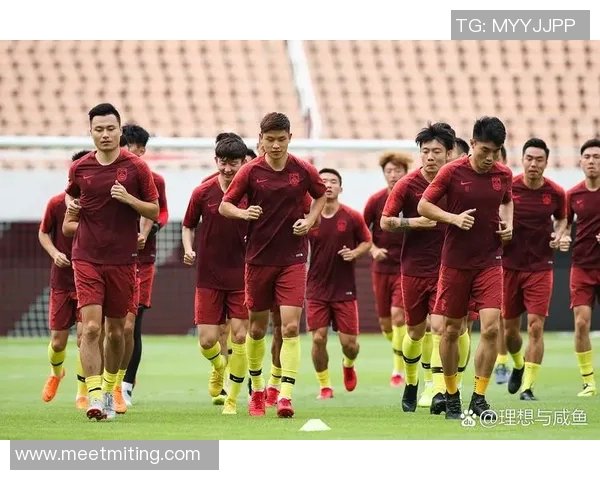 中国队足球服设计理念与文化传承探讨让我们一起见证国足的荣耀与梦想